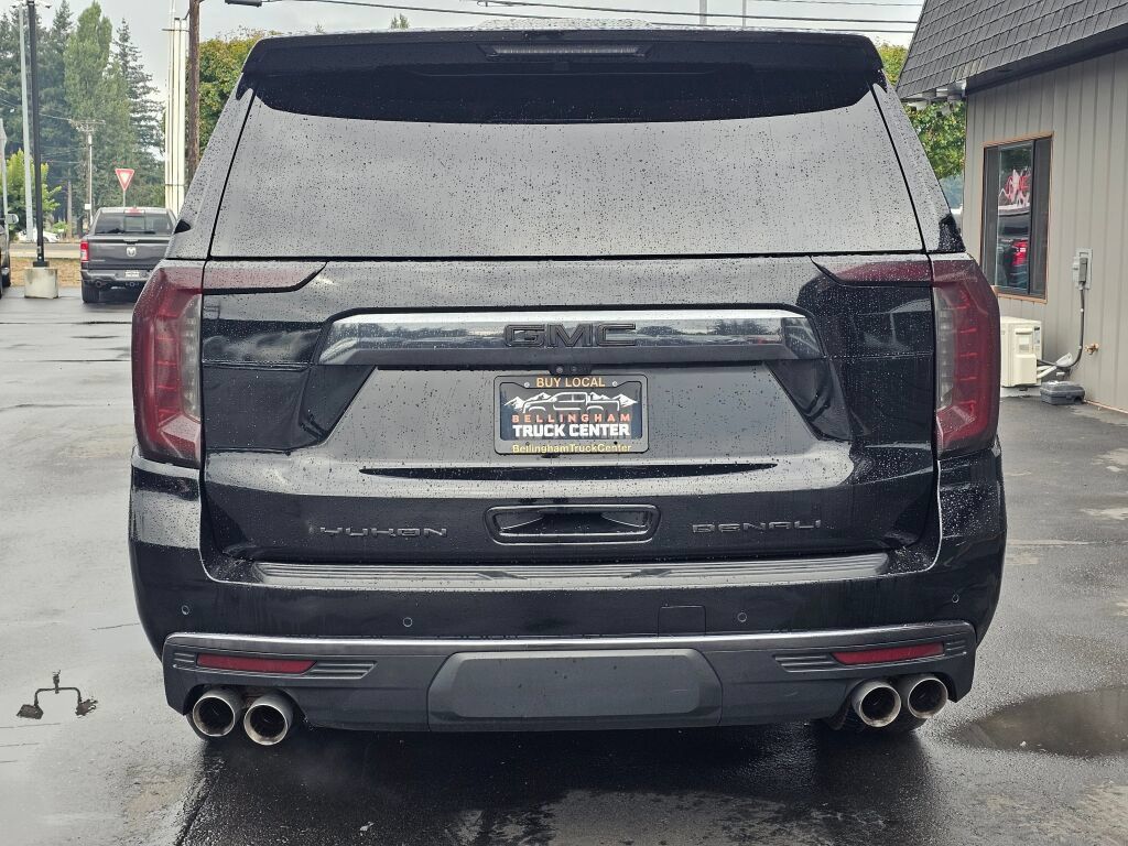 Used 2023 GMC Yukon XL Denali Ultimate w/ LPO, Floor Liner Package AWD/4WD image 4