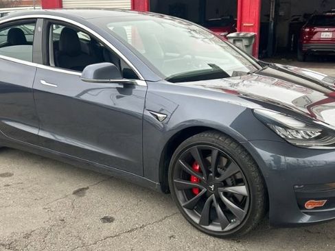 Used 2020 Tesla Model 3 Performance image 3