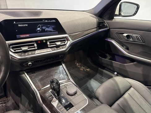 Used 2021 BMW 330i xDrive Sedan w/ M Sport Package image 19
