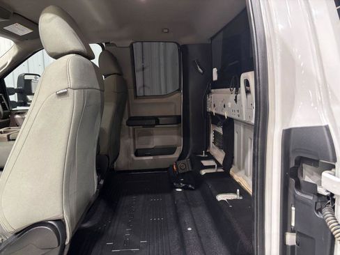 Used 2018 Ford F350 XL image 13