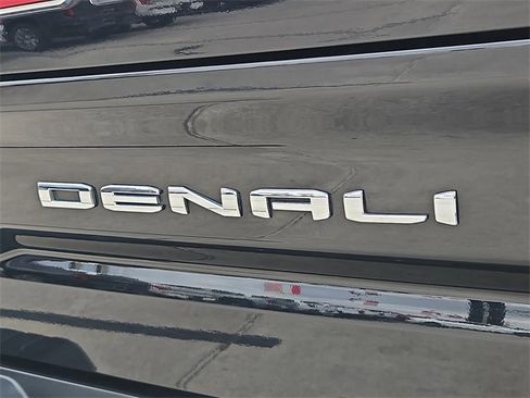 Used 2019 GMC Sierra 1500 Denali w/ Technology Package image 9