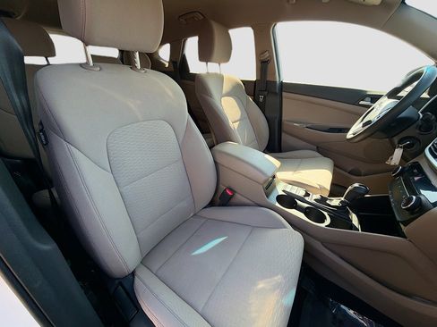 Used 2019 Hyundai Tucson SE image 13