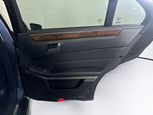Used 2016 Mercedes-Benz E 350 Sedan image 31
