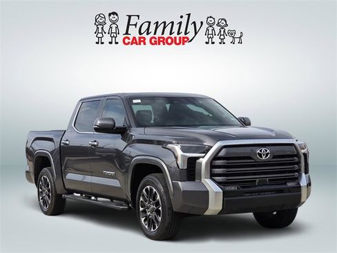 Used 2025 Toyota Tundra Limited image 2