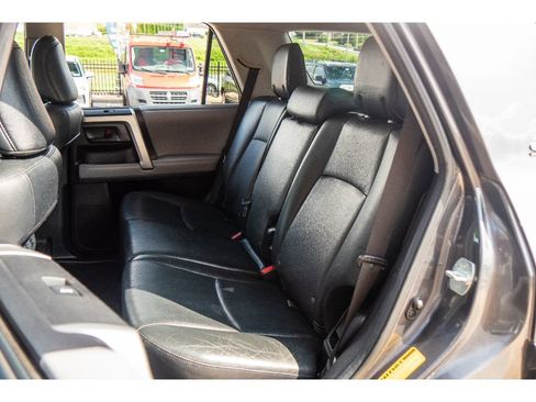 Used 2012 Toyota 4Runner SR5 w/ Premium Pkg AWD/4WD image 18