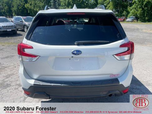 Used 2020 Subaru Forester Premium image 4