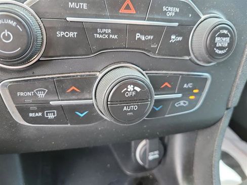 Used 2020 Dodge Charger R/T RWD image 16