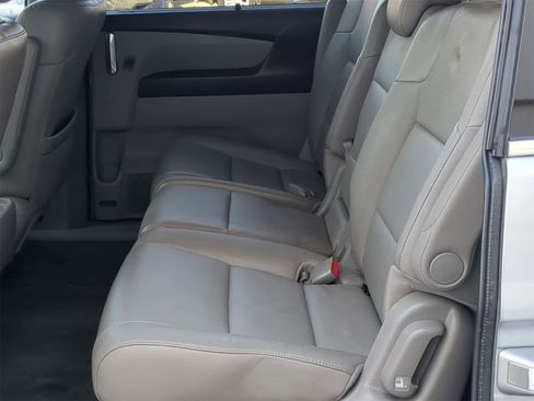 Used 2016 Honda Odyssey Touring Elite image 26