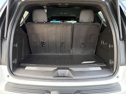 Used 2022 Chevrolet Tahoe RST w/ Luxury Package AWD/4WD image 44