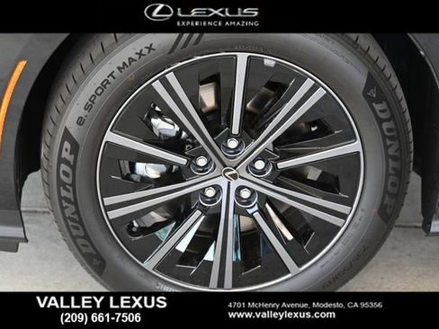 New 2026 Lexus ES 350e FWD image 23