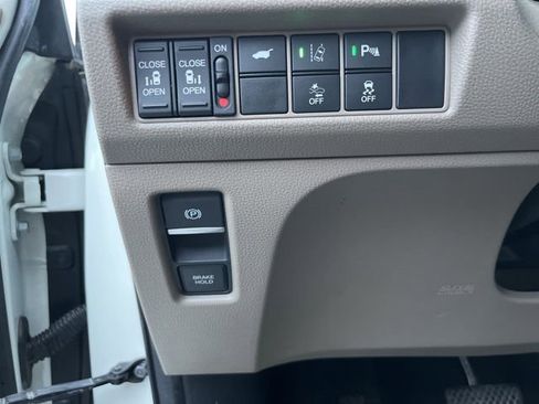 Used 2019 Honda Odyssey Elite image 12