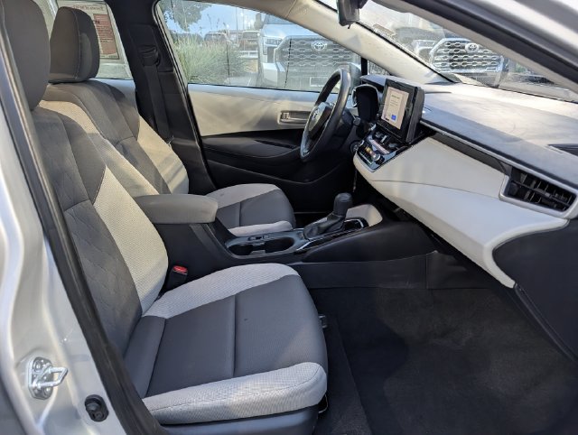 Used 2026 Toyota Corolla LE FWD image 31
