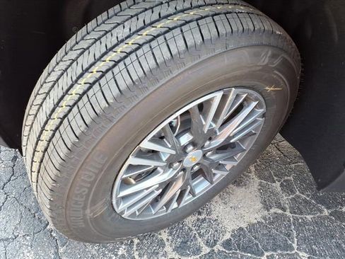 New 2026 Chevrolet Traverse LT image 14