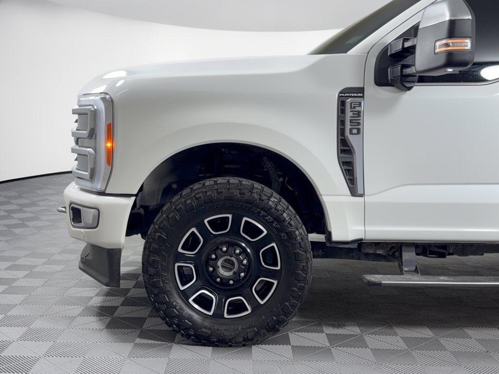 Used 2023 Ford F350 Platinum AWD/4WD image 13