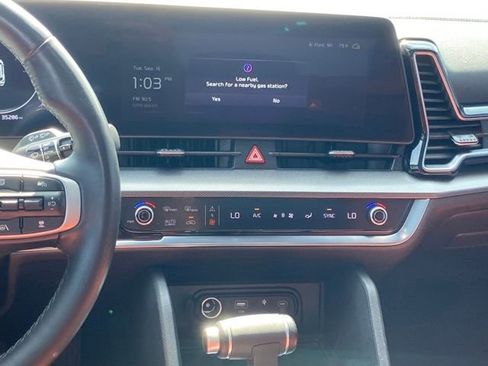 Used 2024 Kia Sportage SX image 10