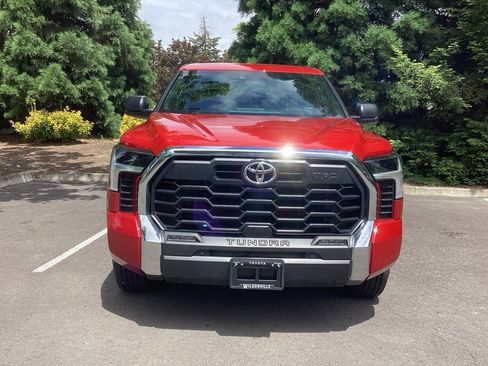 Certified 2025 Toyota Tundra SR5 w/ TRD Off-Road Package AWD/4WD image 23