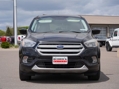Used 2019 Ford Escape SE FWD image 8