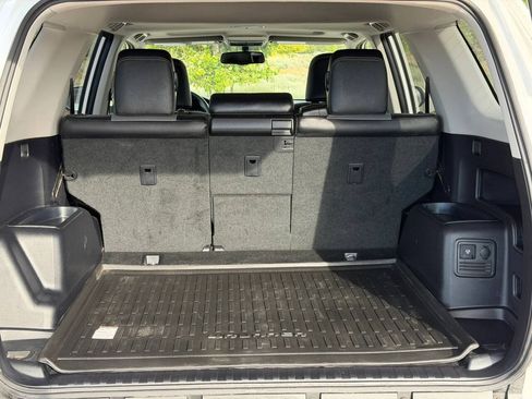 Used 2016 Toyota 4Runner SR5 Premium AWD/4WD image 9