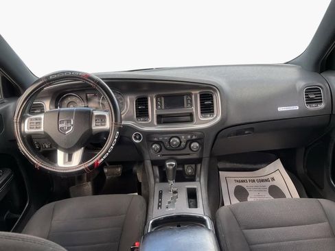 Used 2013 Dodge Charger SE w/ Connectivity Group image 20