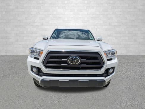 Used 2020 Toyota Tacoma SR5 RWD image 6