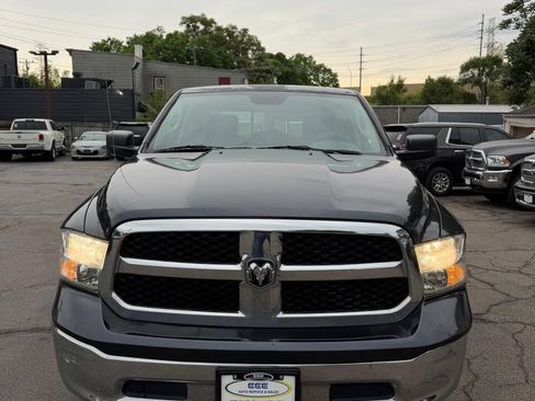 Used 2018 RAM 1500 Classic SLT AWD/4WD image 3