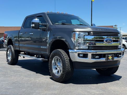 Used 2018 Ford F350 Lariat w/ Chrome Package AWD/4WD image 2