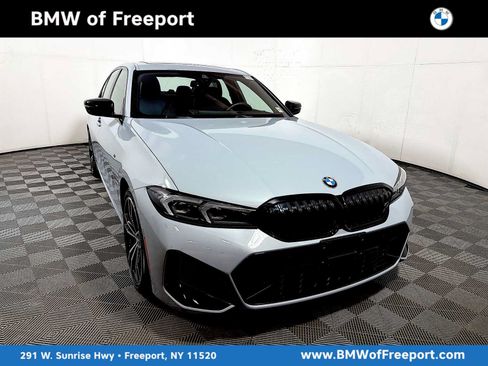 Certified 2024 BMW 330i xDrive Sedan w/ M Sport Package AWD/4WD image 1