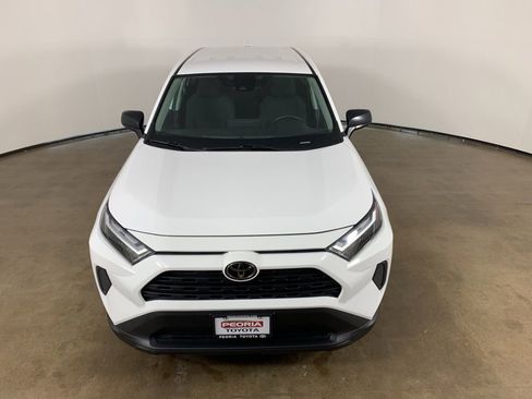 Used 2024 Toyota RAV4 LE AWD/4WD image 4