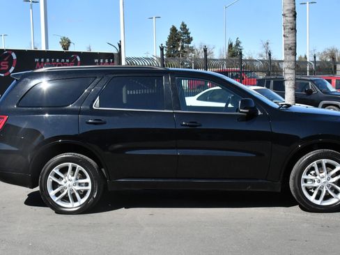 Used 2025 Dodge Durango GT AWD/4WD image 9