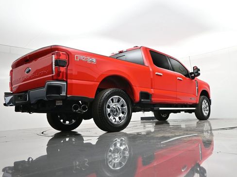 Used 2025 Ford F250 Lariat w/ Chrome Package AWD/4WD image 35
