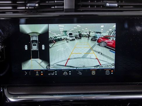 Used 2024 GMC Sierra 2500 Denali Ultimate image 27