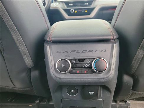 Used 2025 Ford Explorer ST-Line w/ Premium Package image 14