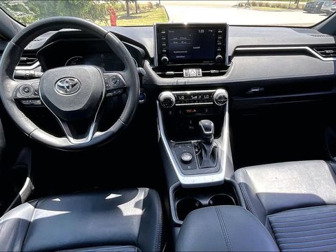 Used 2020 Toyota RAV4 XSE w/ XSE Grade Weather Package AWD/4WD image 18