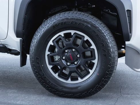 New 2026 Toyota Tacoma TRD Off-Road AWD/4WD image 4