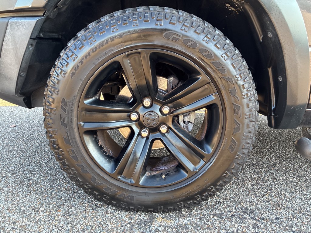 Used 2021 RAM 1500 Warlock w/ Luxury Group AWD/4WD image 26