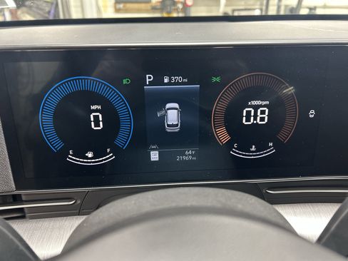 Used 2025 Hyundai Kona SEL image 13