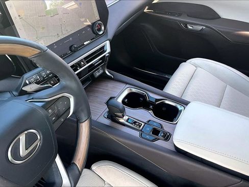 Used 2023 Lexus RX 350 FWD w/ Cold Area Package image 18