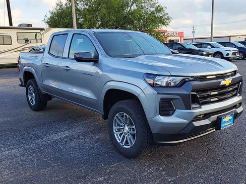 New 2025 Chevrolet Colorado LT w/ Advanced Trailering Package image 2