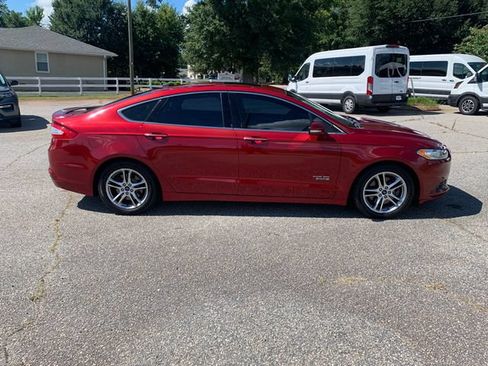 Used 2015 Ford Fusion Energi Titanium w/ Driver Assist Package FWD image 4
