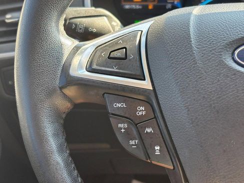 Used 2019 Ford Edge SEL w/ Equipment Group 201A FWD image 20