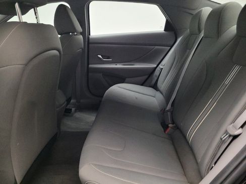 Used 2023 Hyundai Elantra SEL w/ Cargo Package FWD image 18