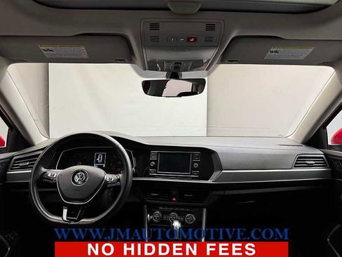 Used 2020 Volkswagen Jetta SE w/ SE Cold Weather Package FWD image 12