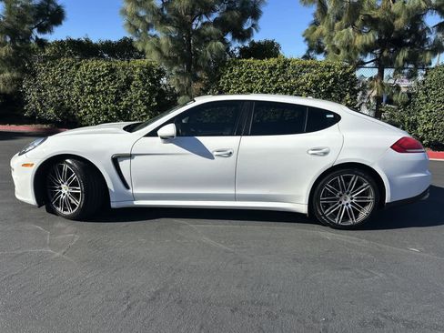 Used 2016 Porsche Panamera Edition image 3