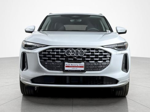 Used 2025 Audi Q5 Premium Plus w/ Premium Plus AWD/4WD image 8