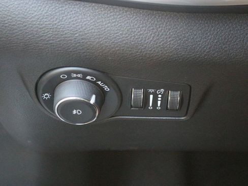 Used 2024 Jeep Compass Latitude AWD/4WD image 29