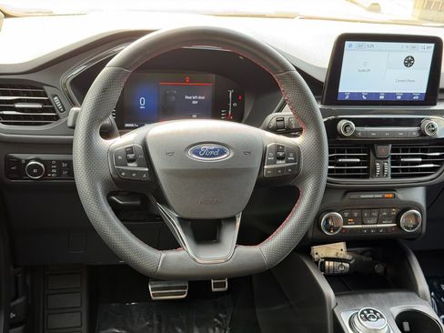 Used 2023 Ford Escape ST-Line Select AWD/4WD image 13