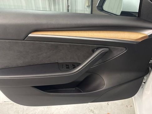 Used 2023 Tesla Model 3 Standard Range RWD image 8