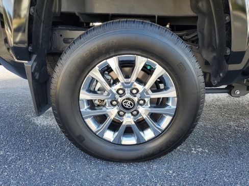 Used 2025 Toyota Tacoma Limited image 6