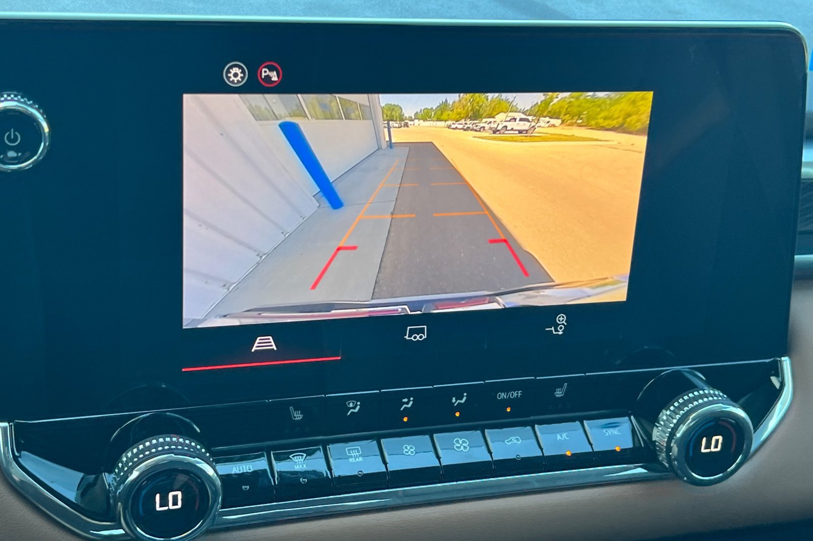 New 2026 GMC Canyon AT4 AWD/4WD image 16