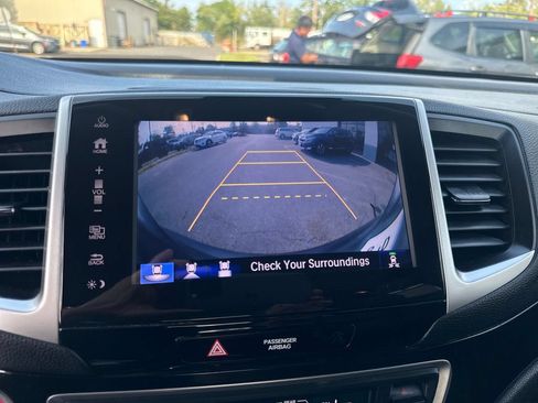 Used 2017 Honda Pilot Elite image 41
